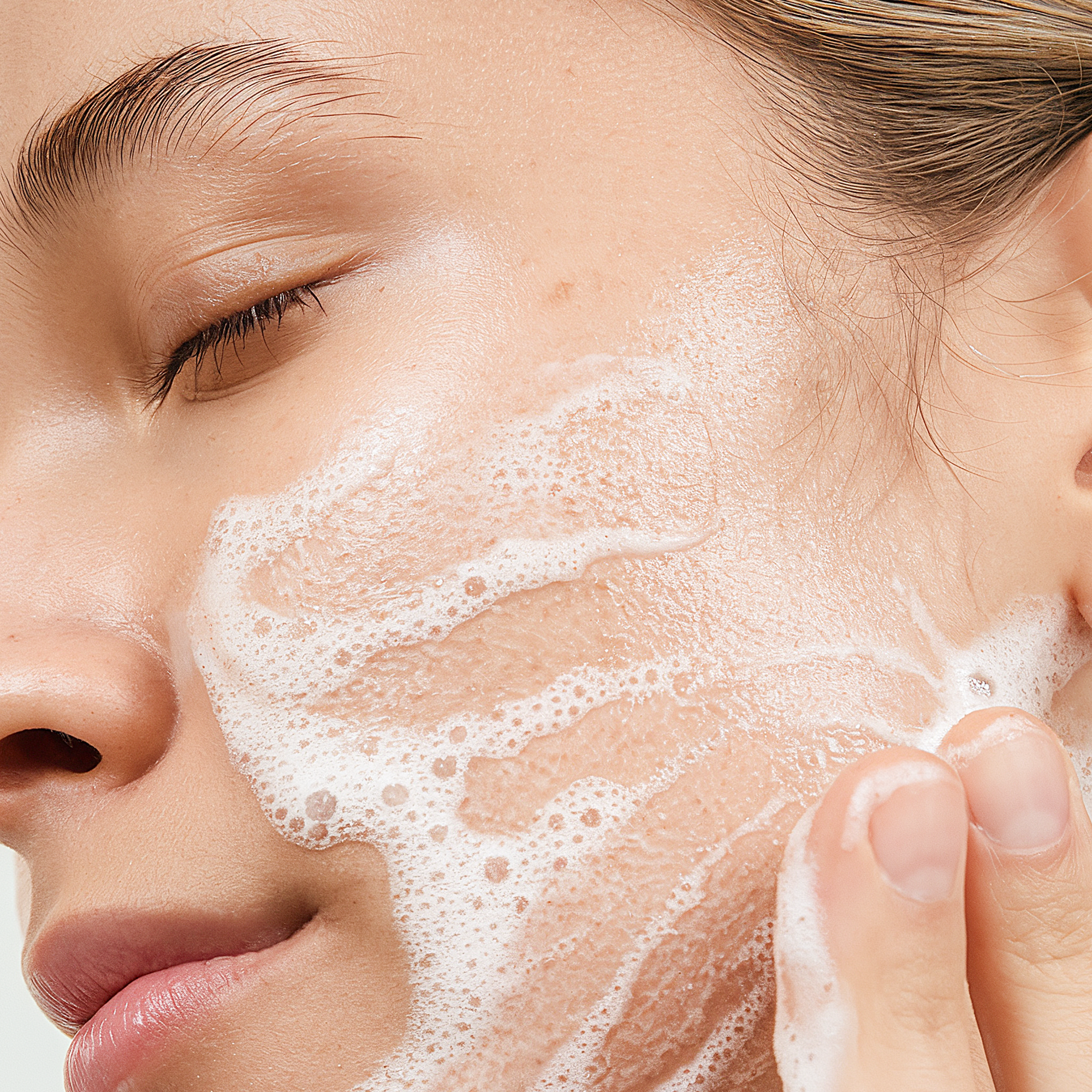 Foaming Oil Cleanser